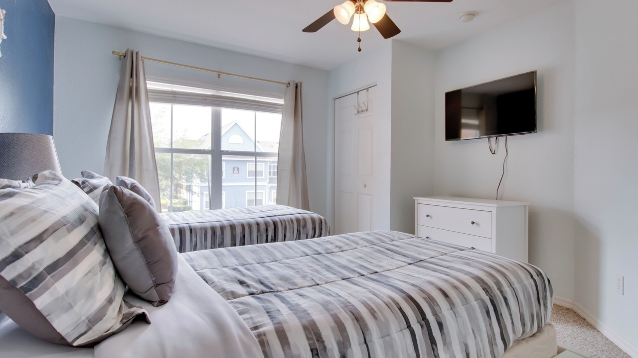 Photo of Bedroom in Venetian Bay Villages