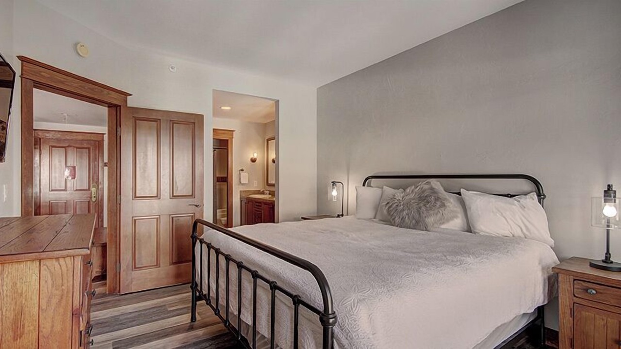 Photo of Bedroom in Copper Mountain Village