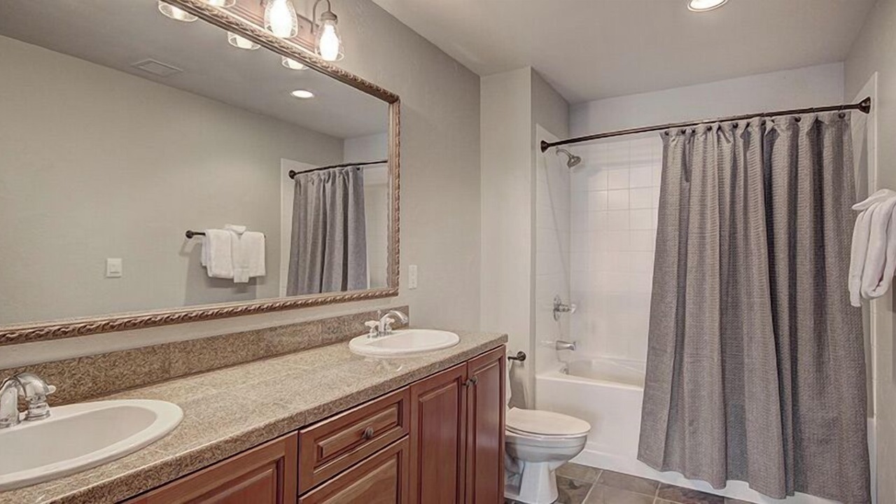 Photo of Bathroom in Copper Mountain Village
