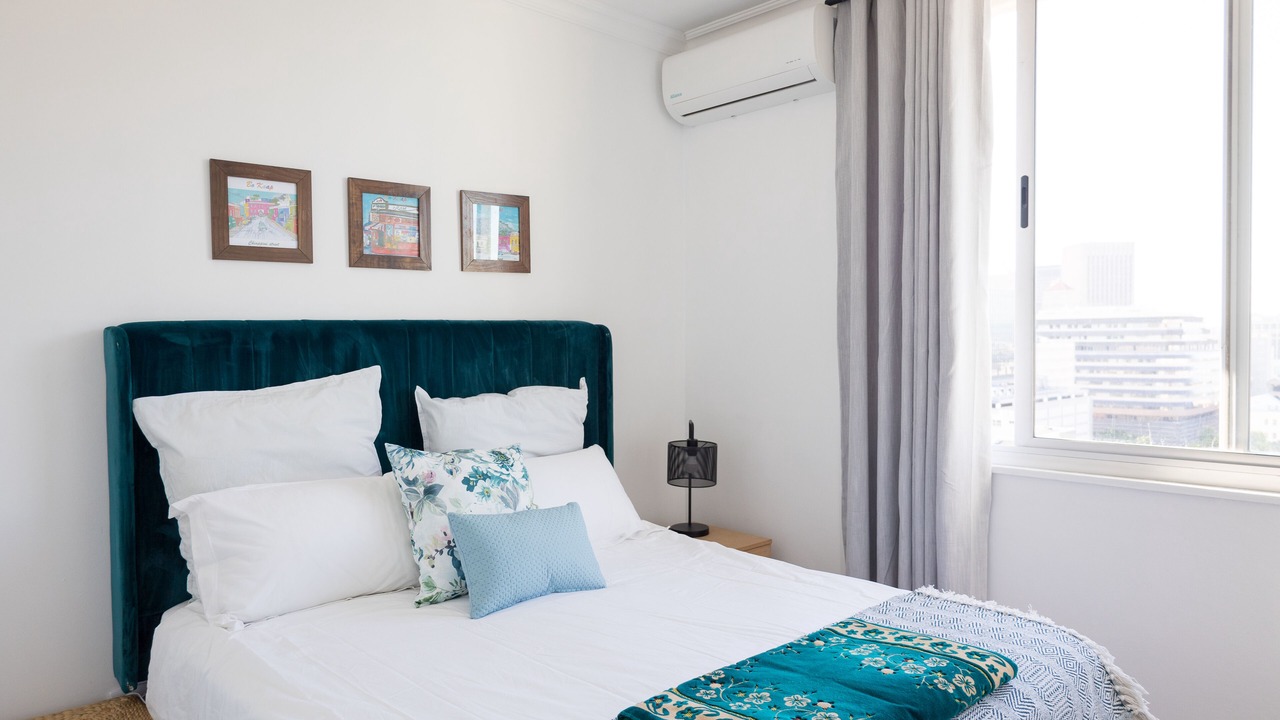 Photo of Bedroom in Cape Town City Centre
