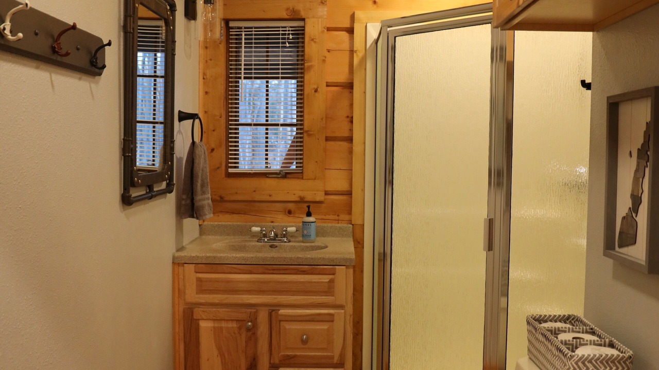 Photo of Bathroom in Baileys Harbor
