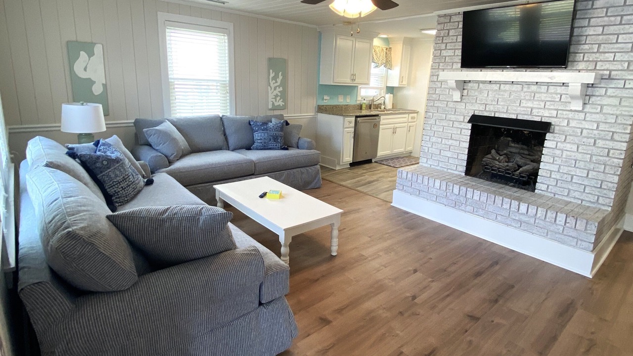Photo of Bedroom in Cherry Grove Beach