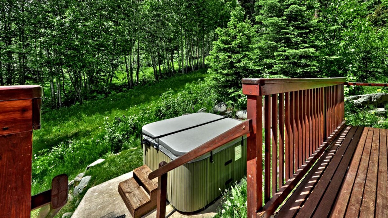 Photo of Outdoor in Sunburst Estates