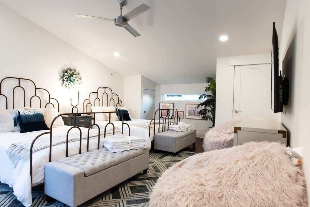 Photo of Bedroom in Hillsboro West End