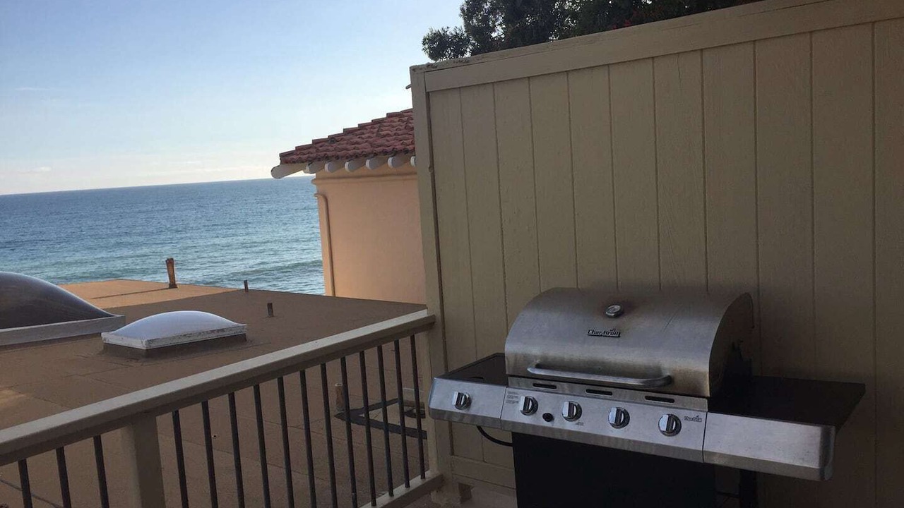 Photo of Patio Balcony in Central Malibu