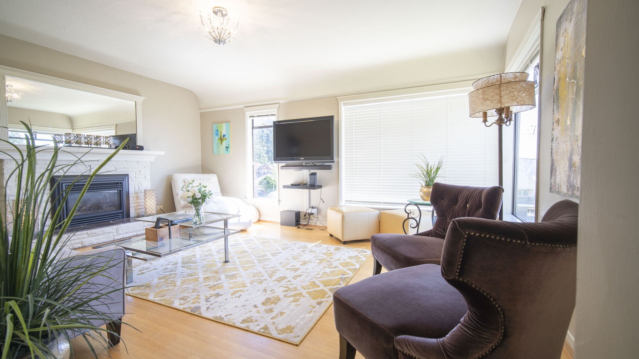 Photo of Livingroom in West Vancouver