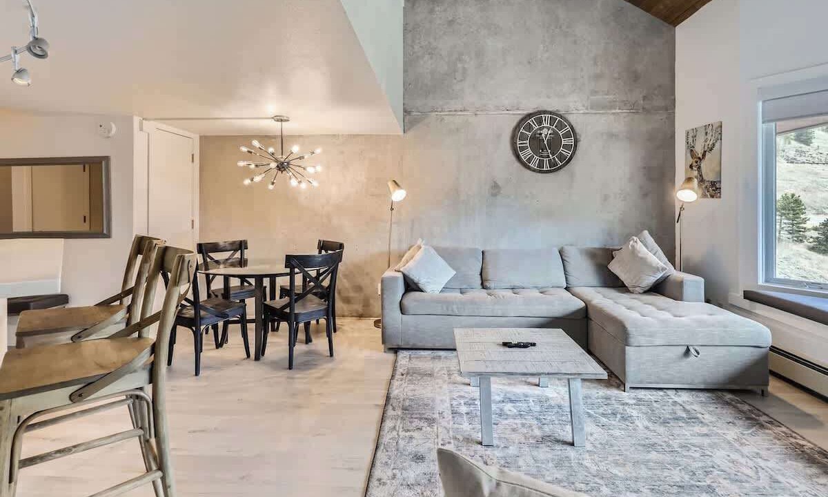 Photo of Livingroom in Copper Mountain Village