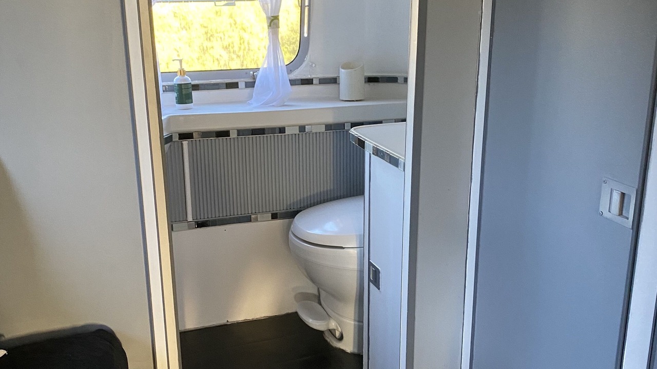 Photo of Bathroom in Thousand Oaks