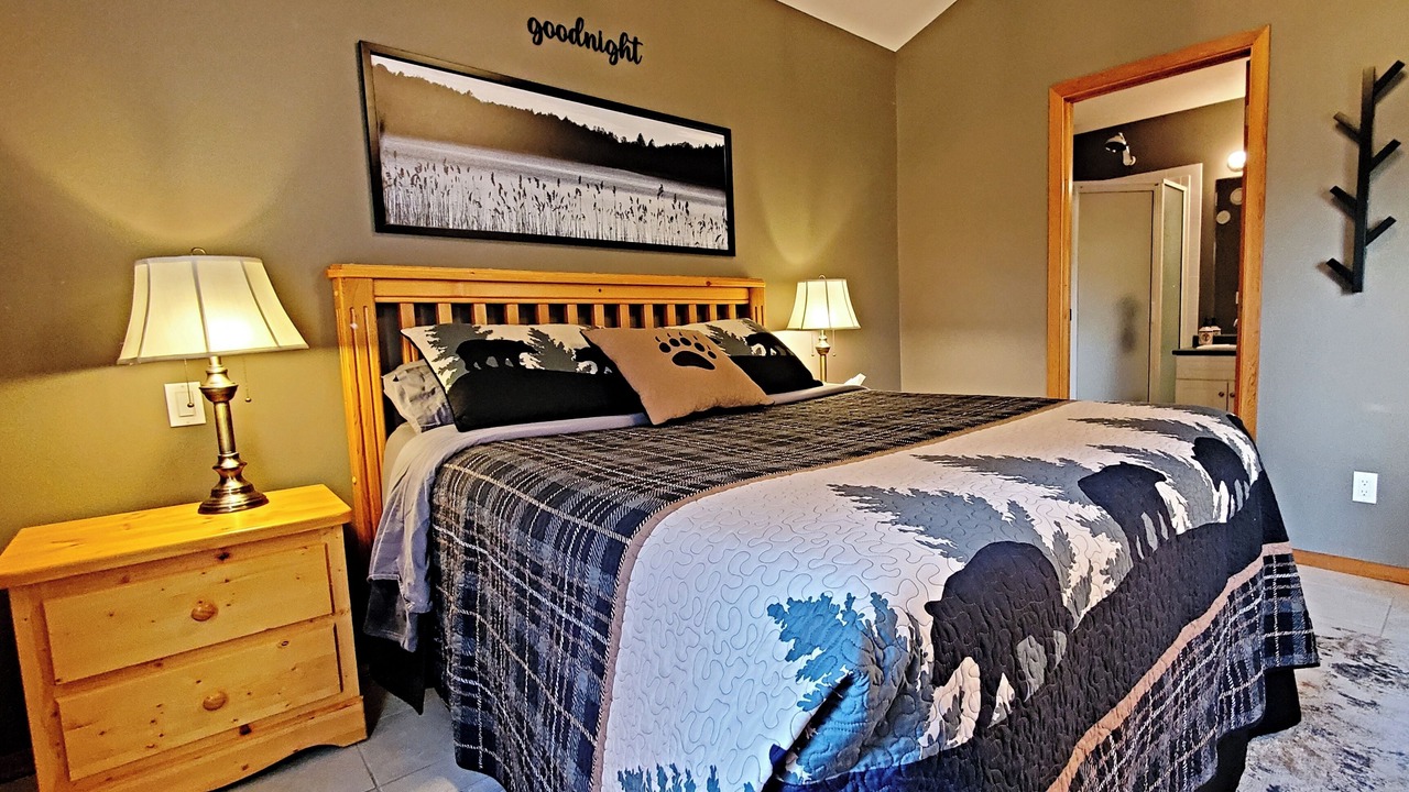 Photo of Bedroom in Sunburst Estates