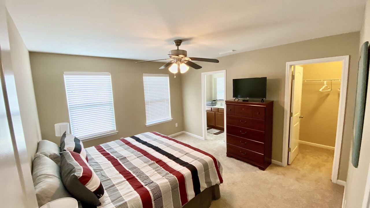 Photo of Bedroom in Huntersville