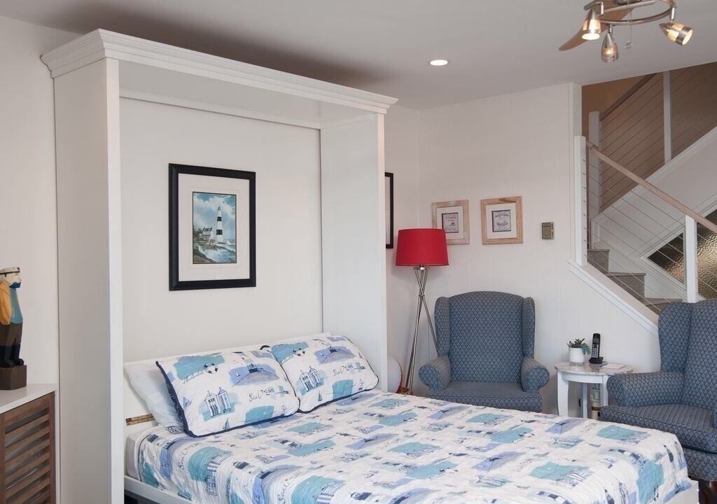 Photo of Bedroom in South Laguna