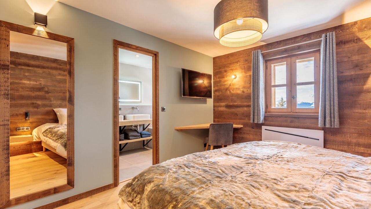 Photo of Bedroom in Arc-1800