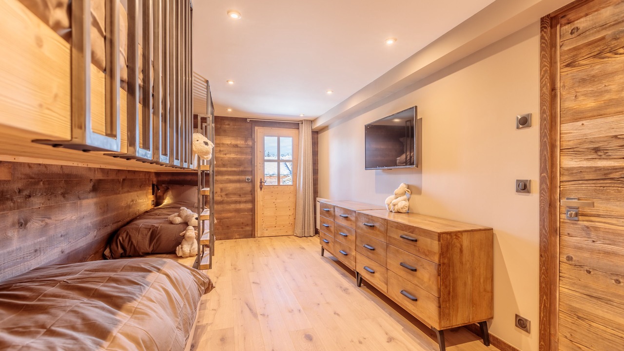 Photo of Bedroom in Arc-1800