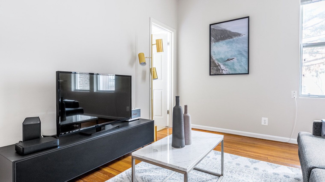 Photo of Livingroom in Adams Morgan