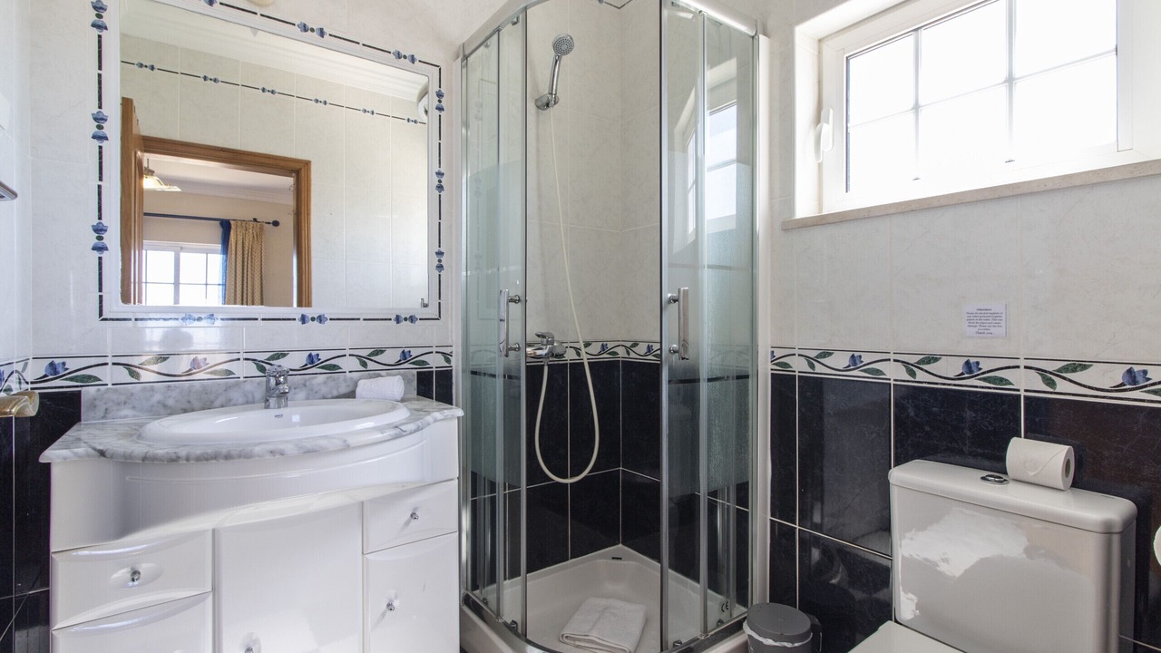 Photo of Bathroom in Montechoro