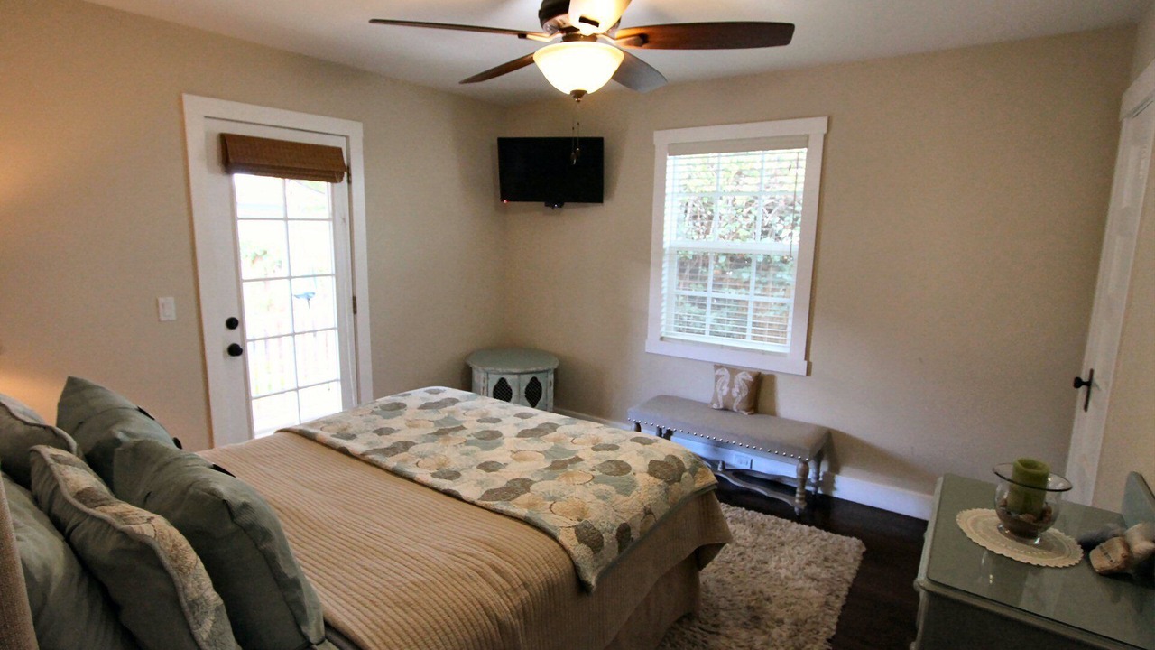 Photo of Bedroom in Oak Park