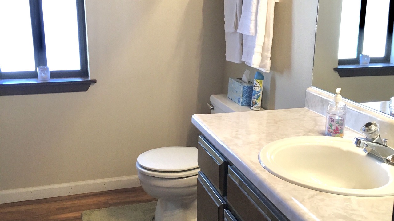 Photo of Bathroom in Pioneer Trail