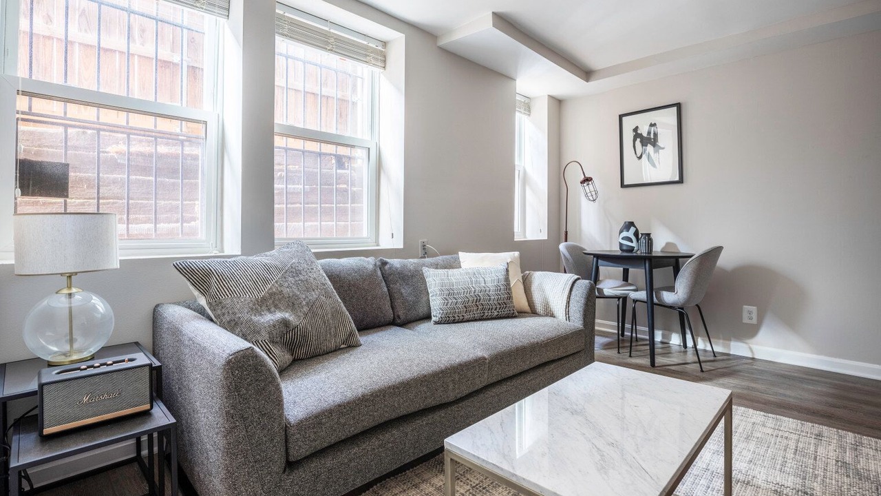 Photo of Livingroom in Adams Morgan