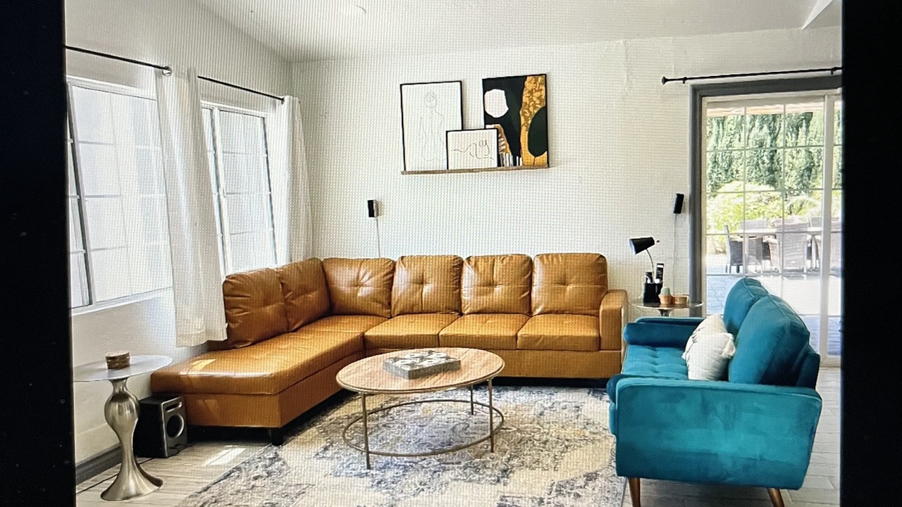 Photo of Livingroom in West Hills