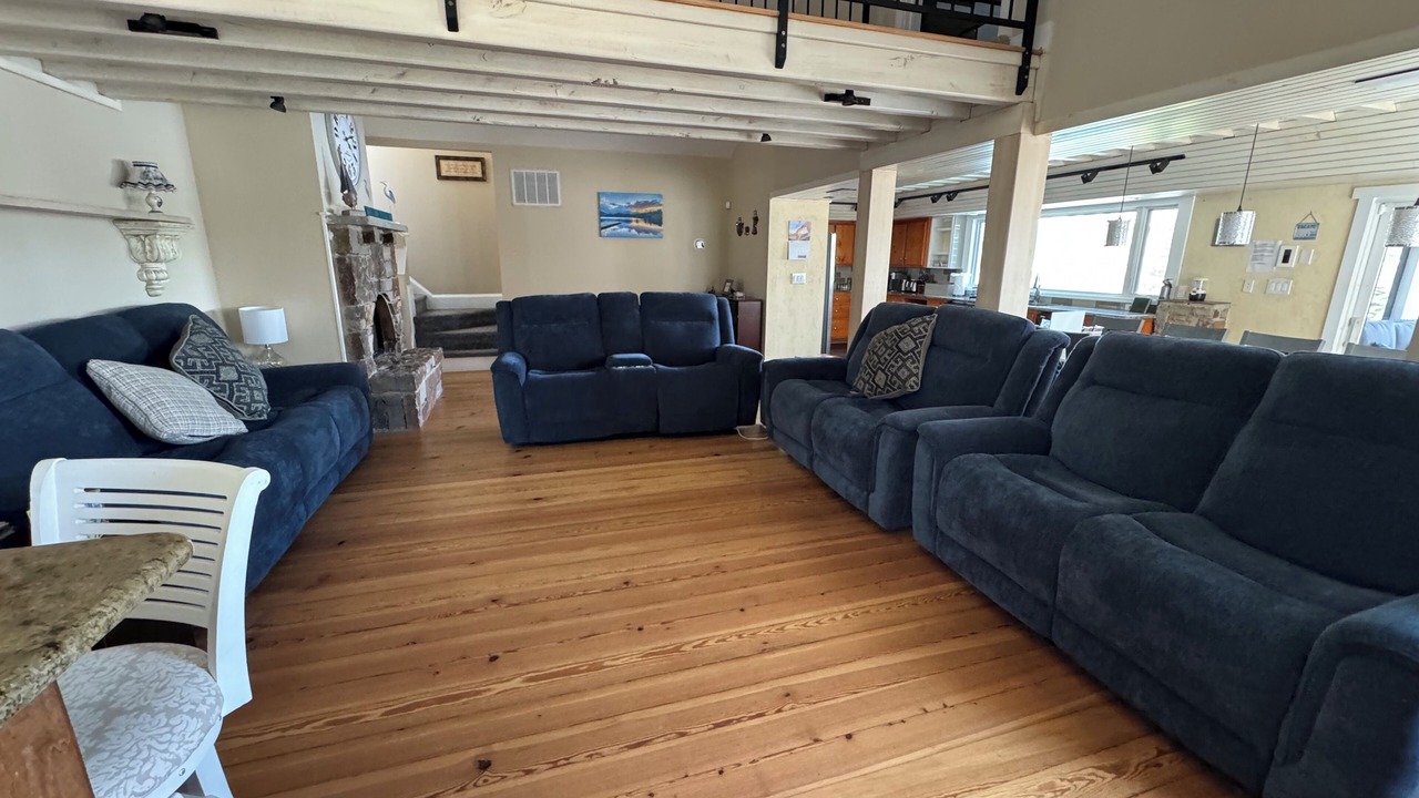 Photo of Livingroom in Lake Norman of Catawba