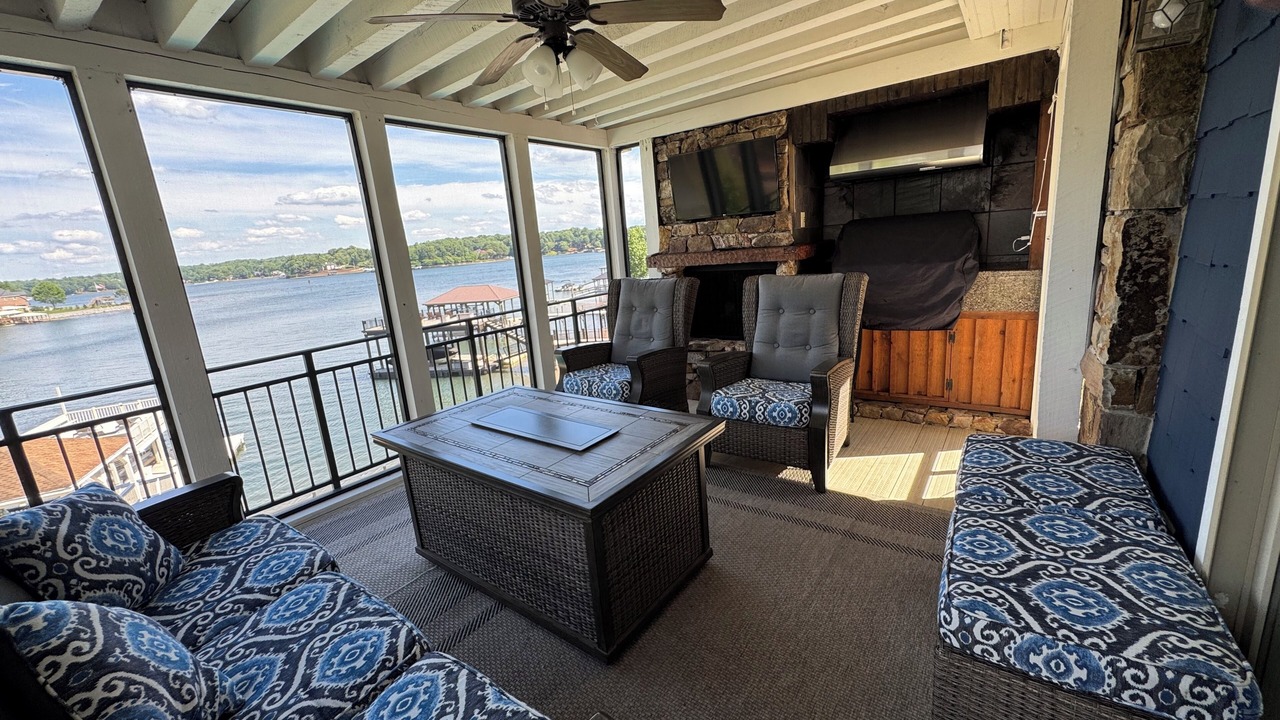 Photo of Bedroom in Lake Norman of Catawba