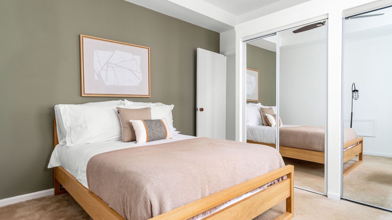 Photo of Bedroom in Adams Morgan
