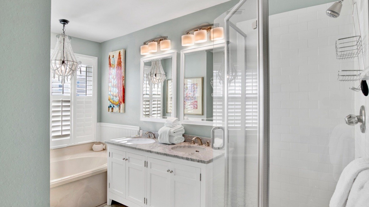 Photo of Bathroom in Orange Beach