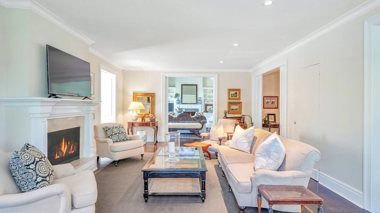 Photo of Livingroom in Bridgehampton