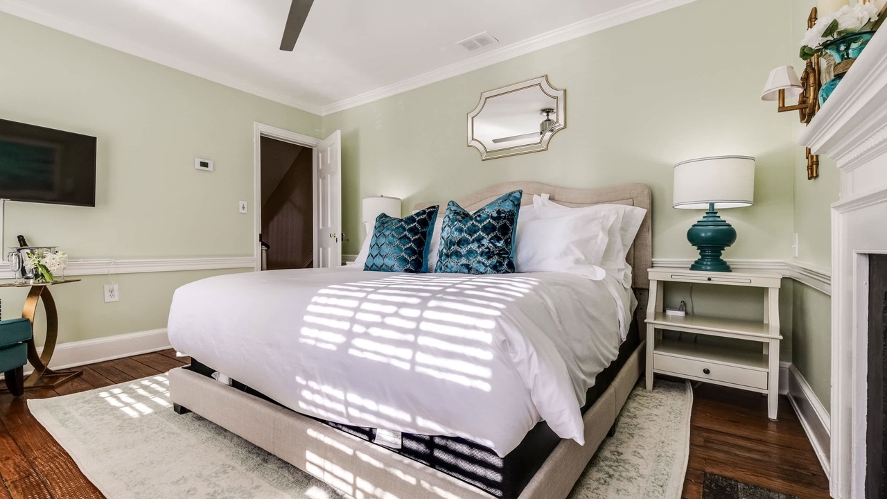 Photo of Bedroom in Old Town West