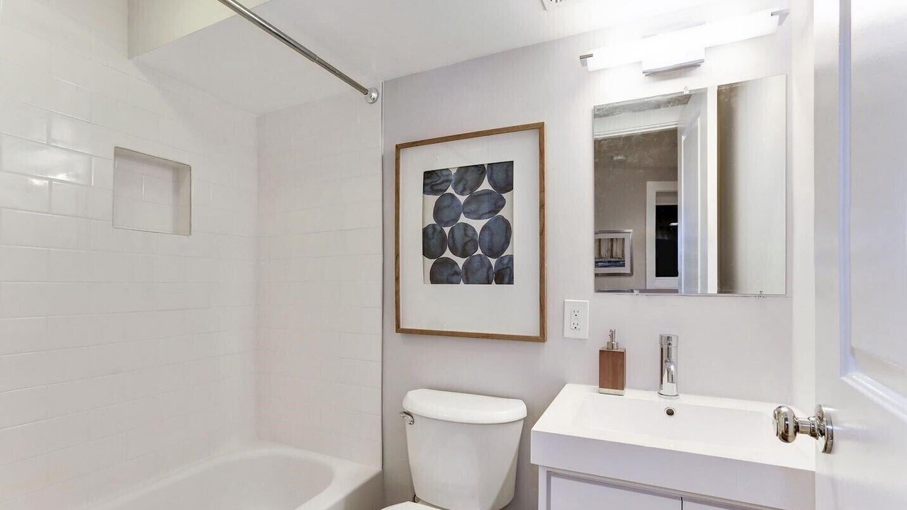 Photo of Bathroom in Le Droit Park