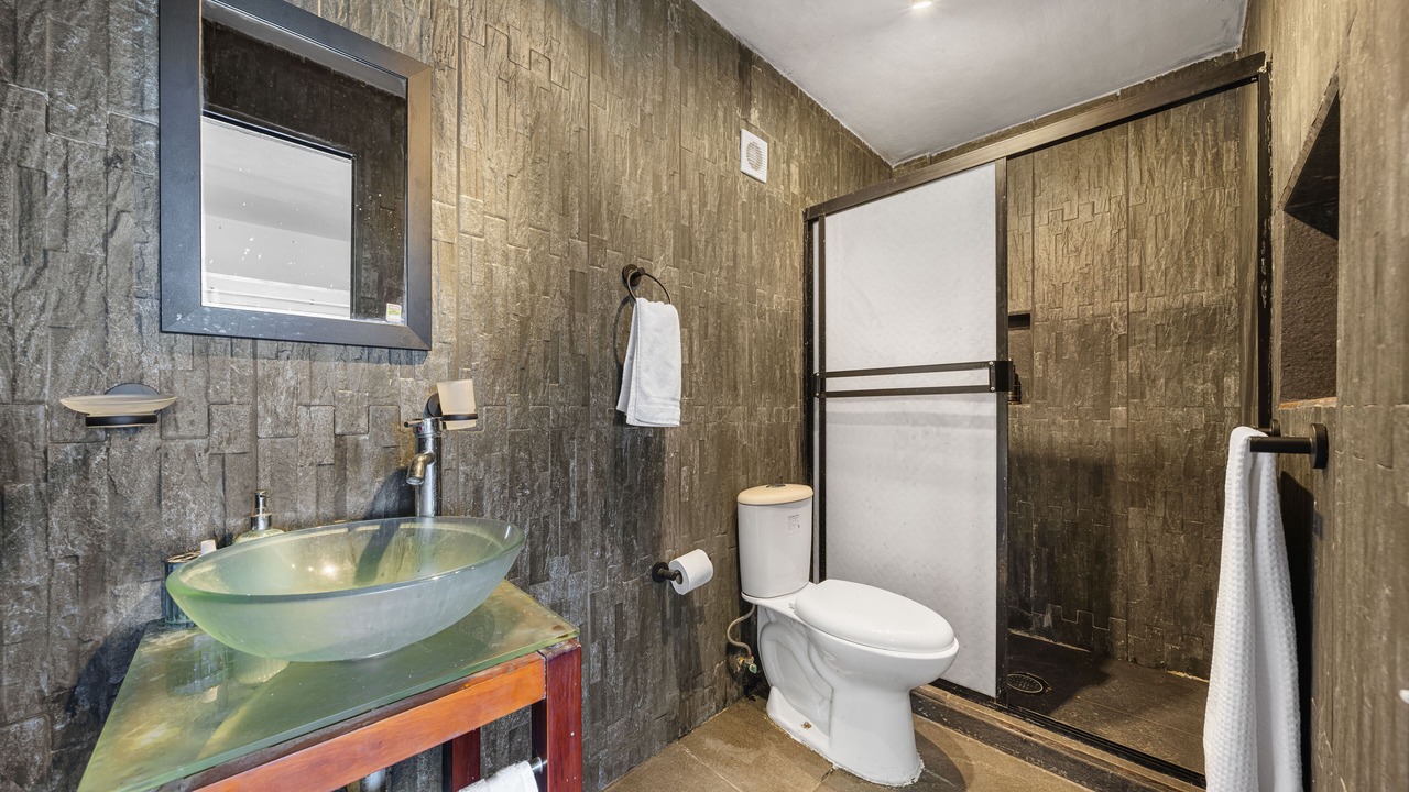 Photo of Bathroom in Buenavista