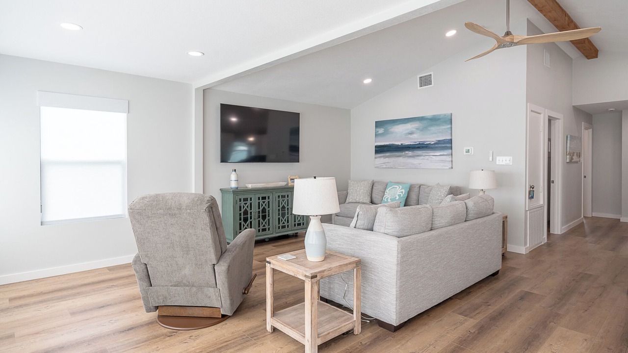 Photo of Livingroom in Pirates Beach