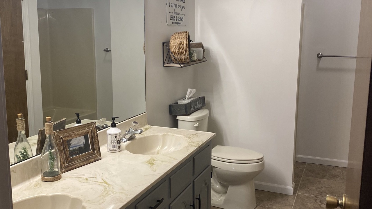 Photo of Bathroom in Lake of the Ozarks