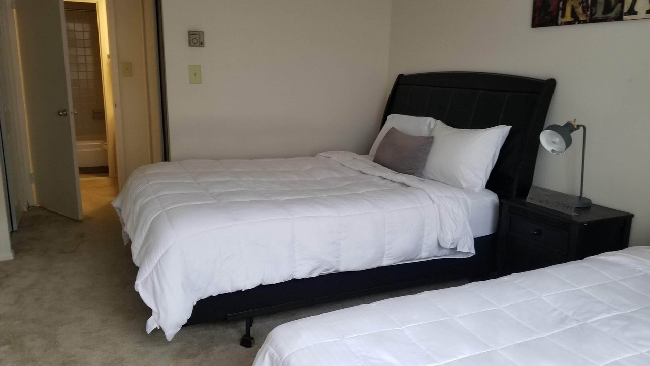 Photo of Bedroom in Connecticut Ave - K Street
