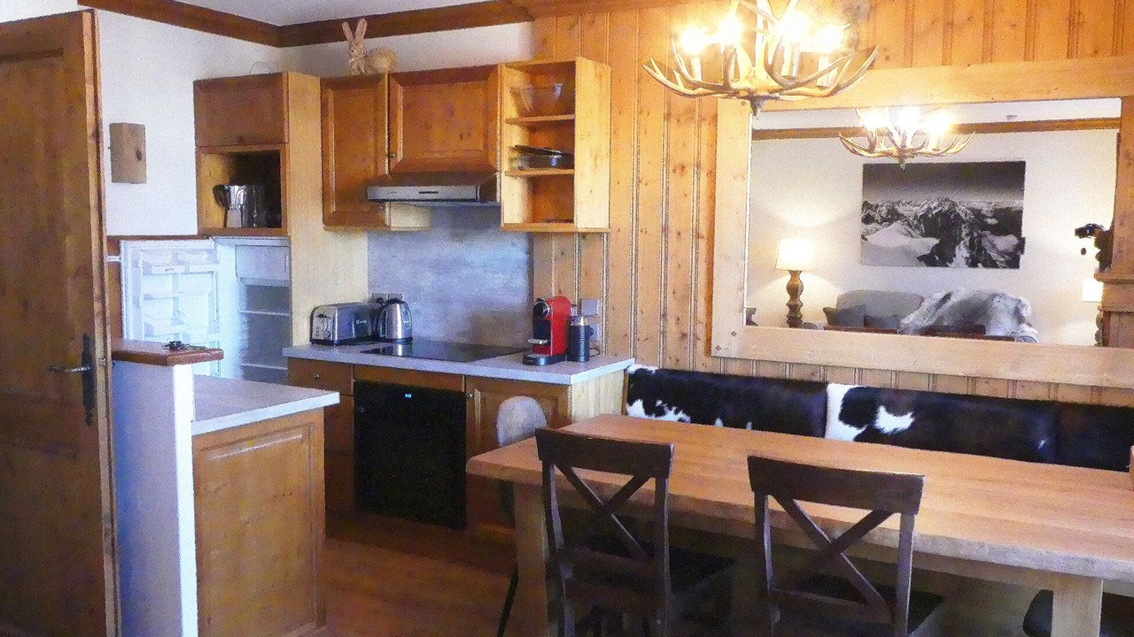 Photo of Kitchen in Arc-1950