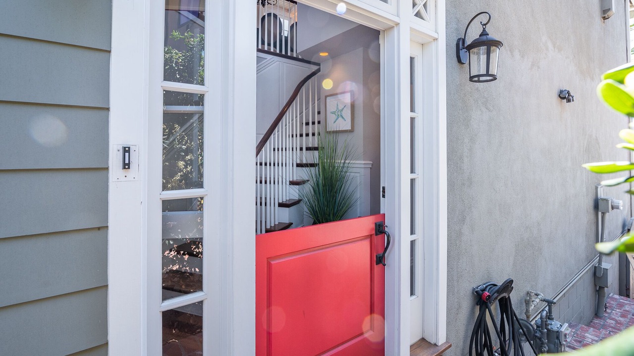 Photo of Outdoor in Arch Beach Heights