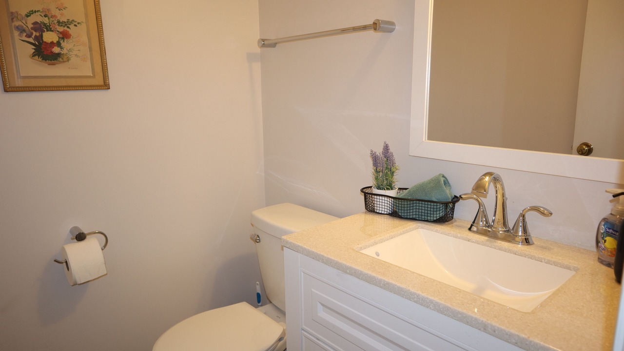 Photo of Bathroom in Fairland