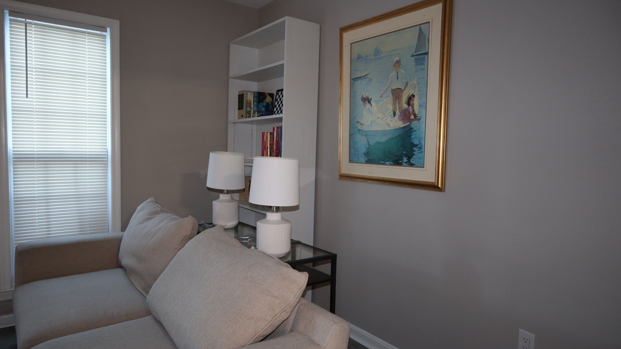 Photo of Livingroom in Fairland