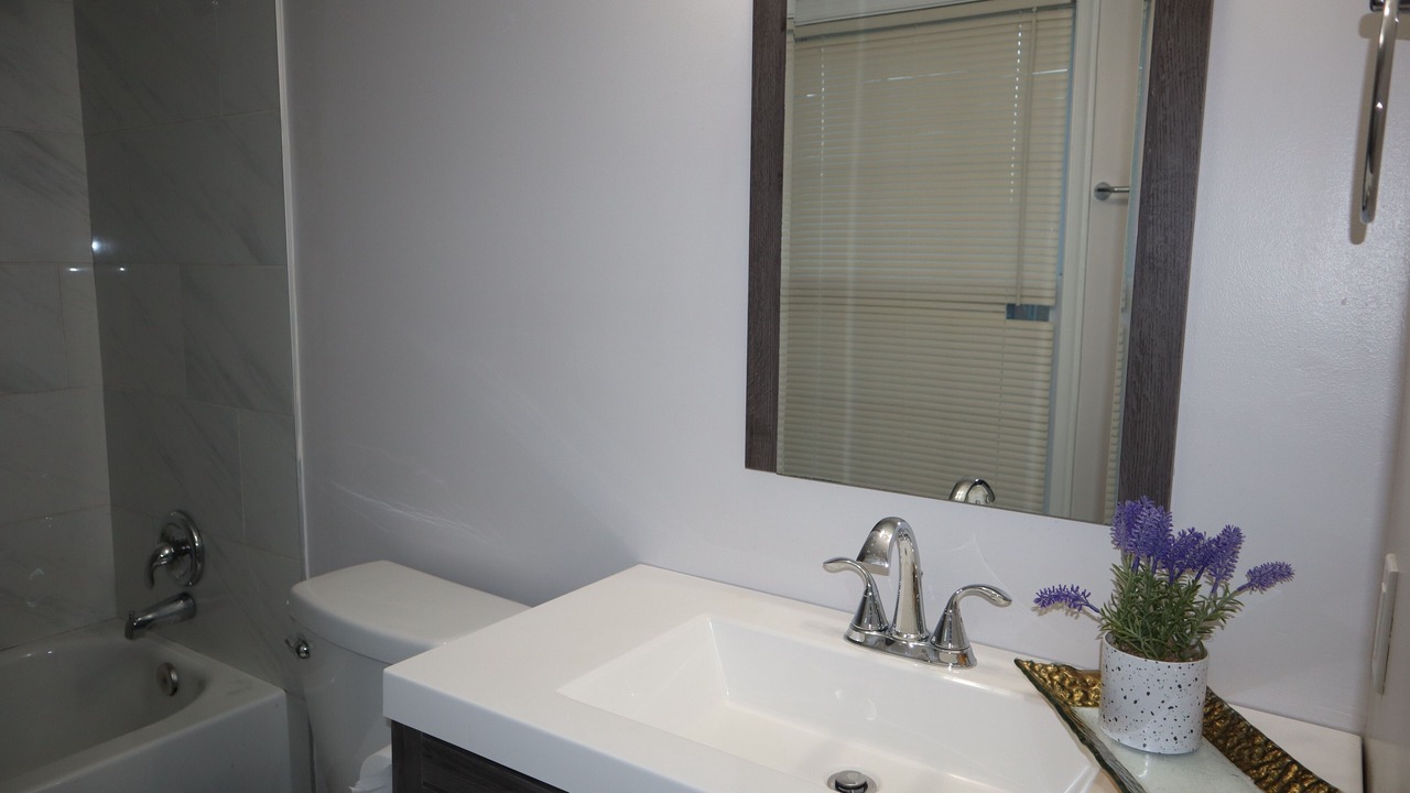 Photo of Bathroom in Fairland
