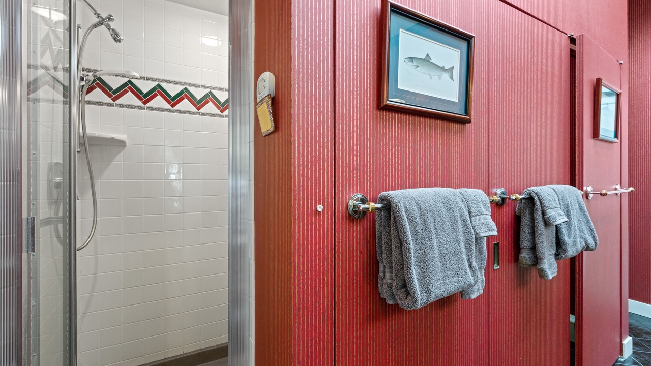 Photo of Bathroom in Baileys Harbor