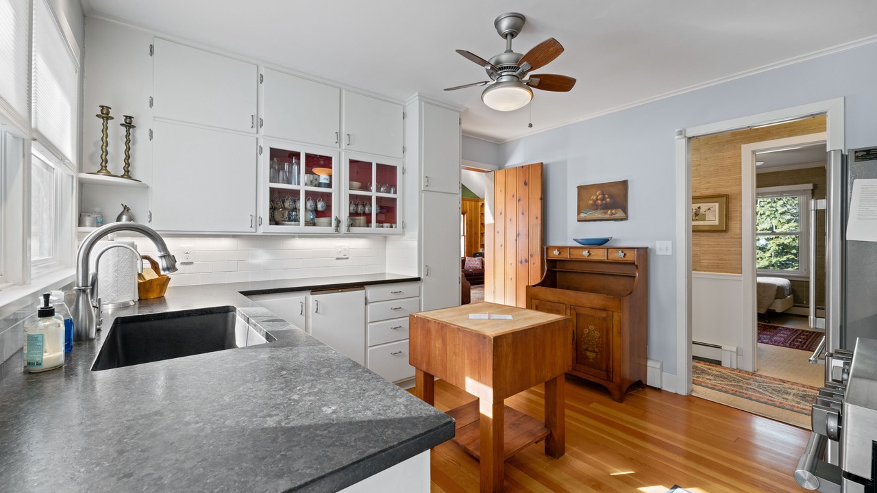 Photo of Kitchen in Baileys Harbor