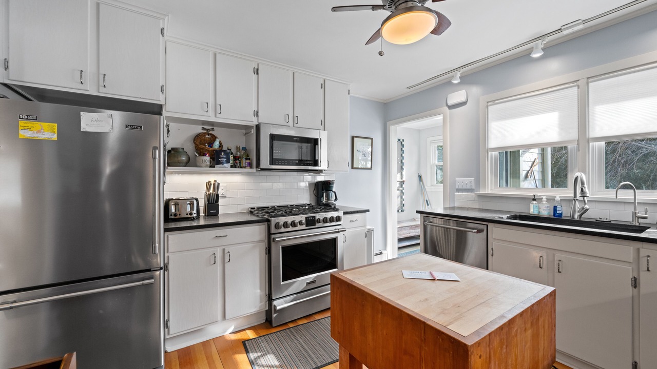 Photo of Kitchen in Baileys Harbor