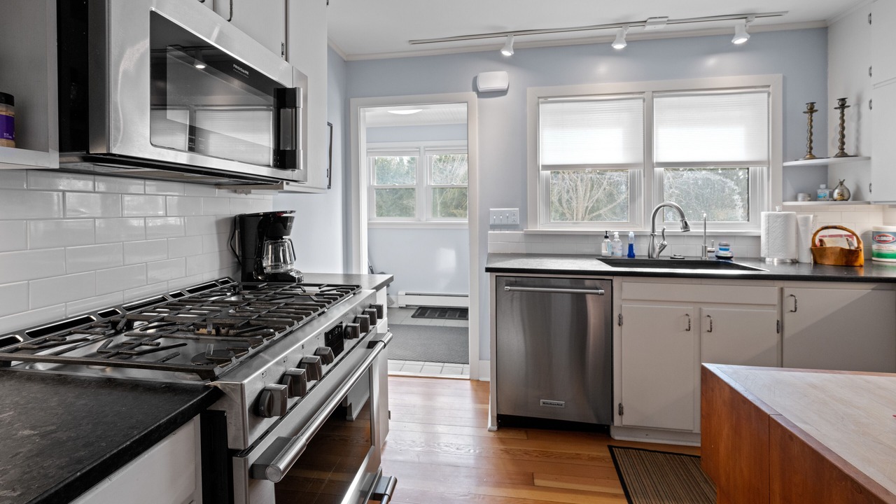 Photo of Kitchen in Baileys Harbor