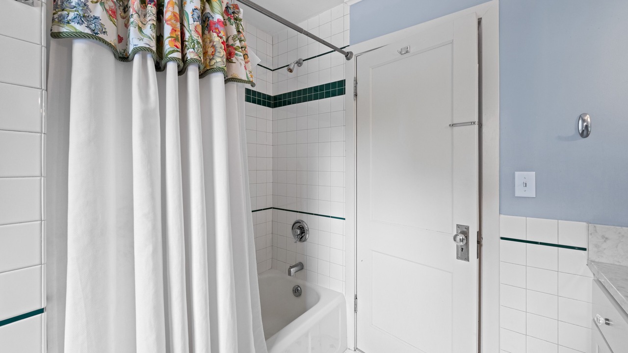 Photo of Bathroom in Baileys Harbor