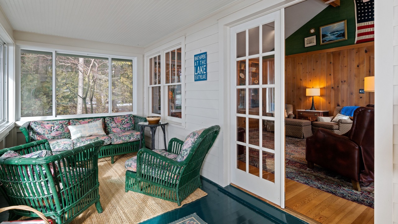 Photo of Livingroom in Baileys Harbor