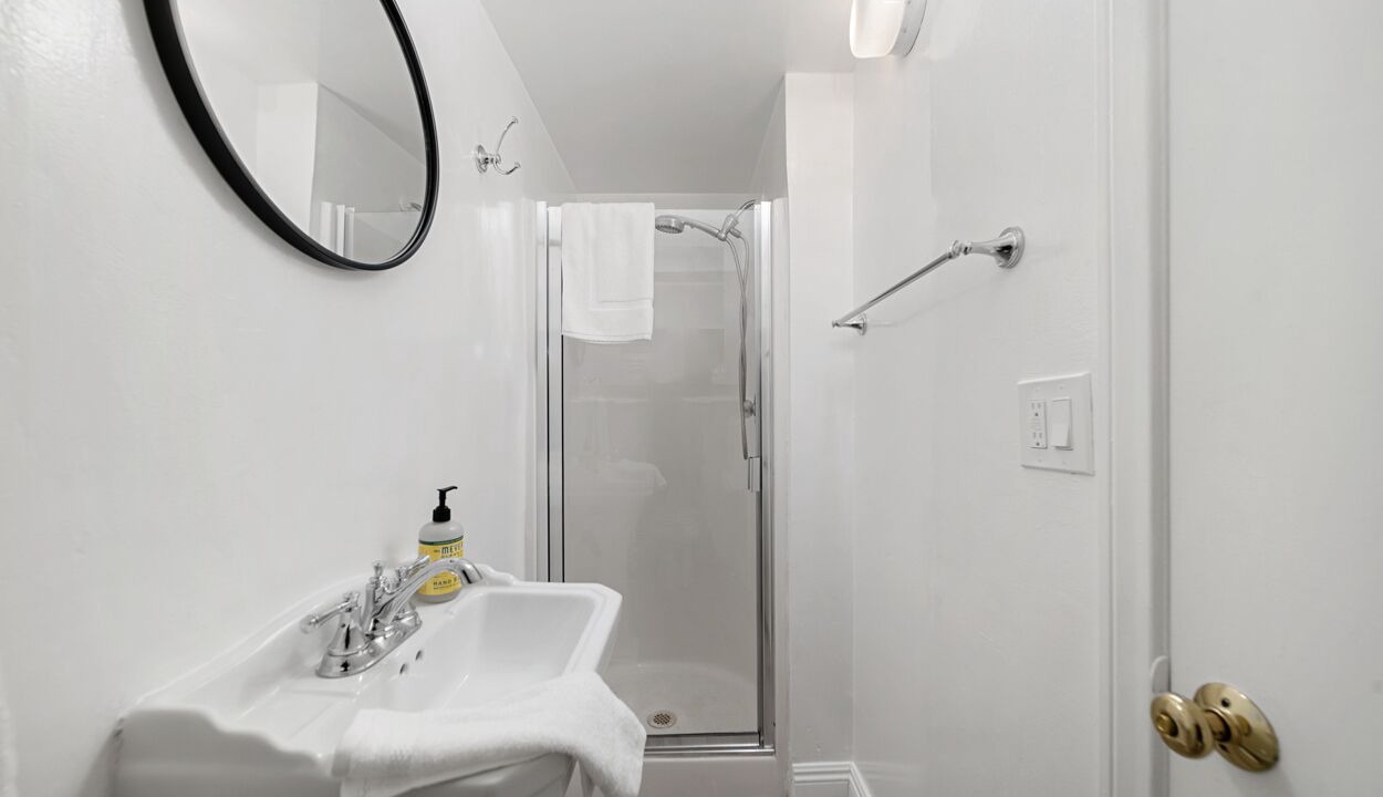 Photo of Bathroom in Balboa Island