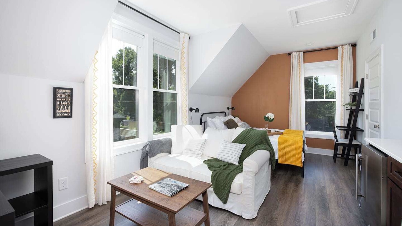 Photo of Bedroom in Villa Heights
