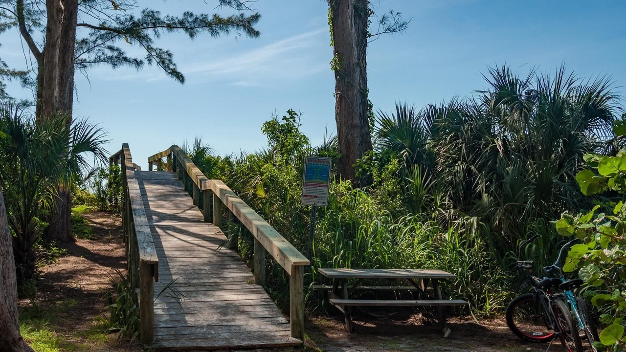 Photo of Others in Anna Maria