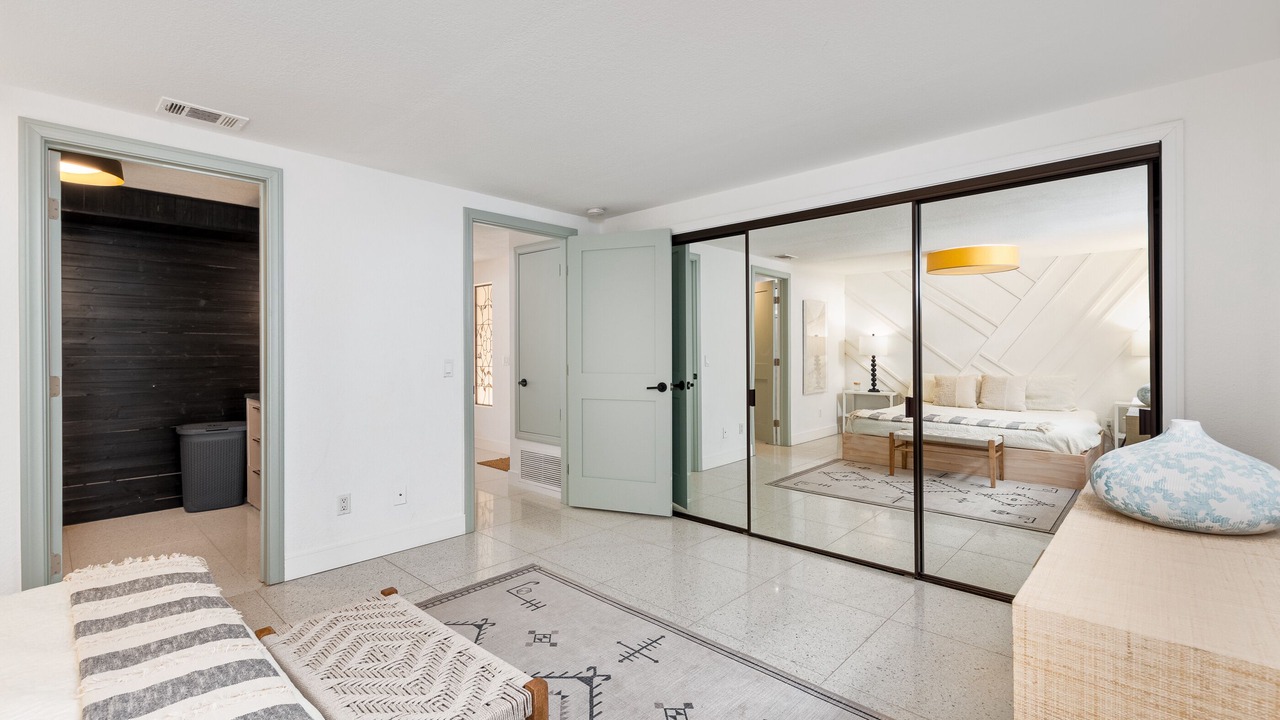 Photo of Bedroom in Hollywood Beach