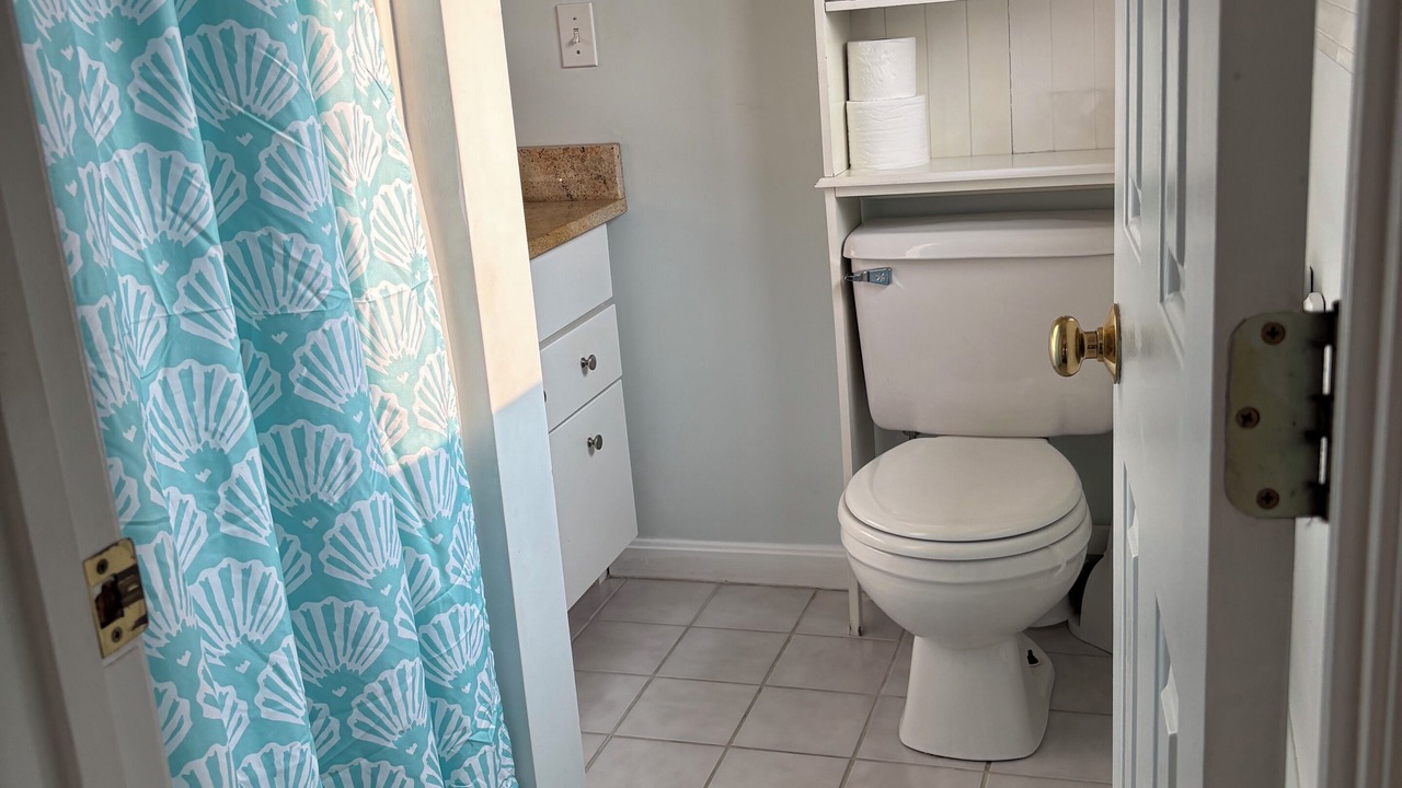 Photo of Bathroom in Eastward Look